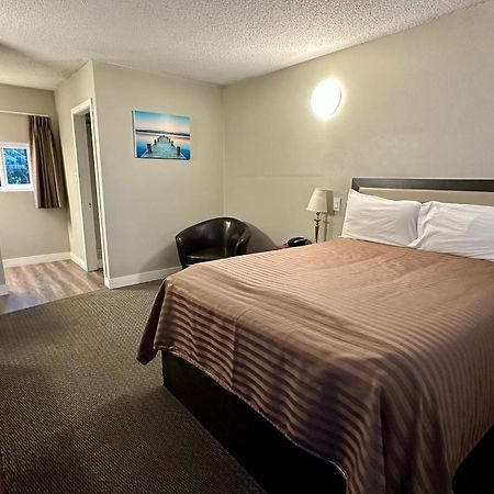 Valemount Vacation Inn Ngoại thất bức ảnh
